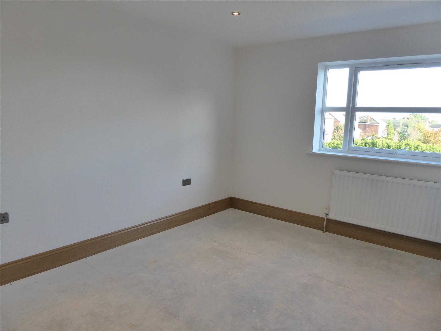 BEDROOM 3 (FRONT)